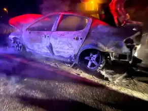 Antalya-Isparta Yolunda Araç Yanarak Küle Döndü