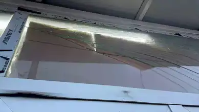 Isparta Berber Dükkanı Taşlandı! Güvenlik Kamerası Kayıtları Ortada