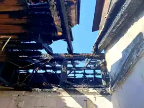 Isparta'da Çatı Yangını Sönmüştür