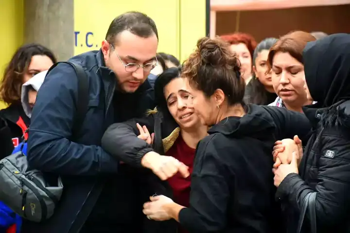 Genç Pilot Teğmenin Acı Veda Töreni