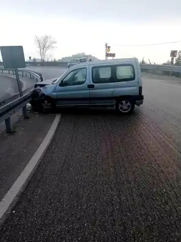 Eğirdir'de Trafik Kazası: 2 Yaralı
