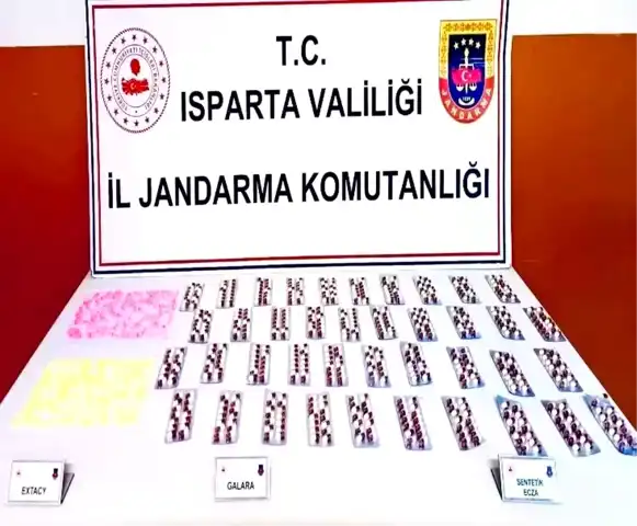 Isparta'da Dev Uyuşturucu Operasyonu: Milyonlarca Kök Haşhaş Ele Geçirildi