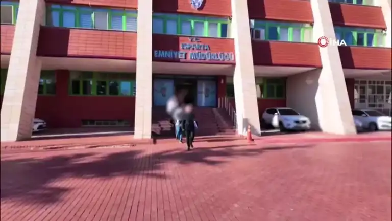 Isparta'da Dolandırıcı Çete Çökertildi: 262 Bin TL Vurgun