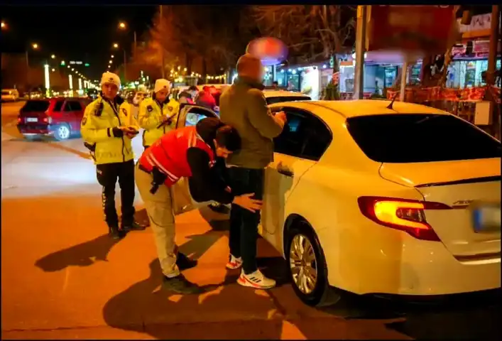 Isparta'da Trafik Operasyonu: 11 Ceza, 4 Araç Men