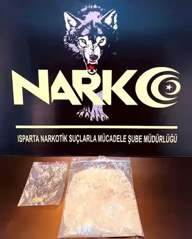 Isparta'da Büyük Uyuşturucu Operasyonu: 2700 Ecstasy Haplıklık MDMA Ele Geçti!