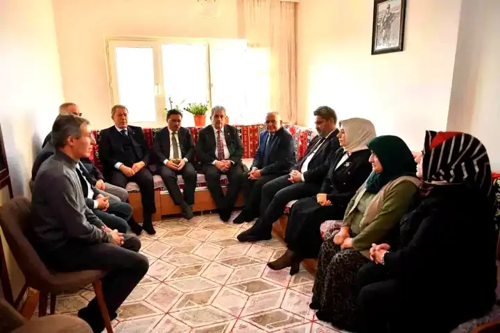 Kayseri Protokolünden Şehit Ailelerine Ziyaret