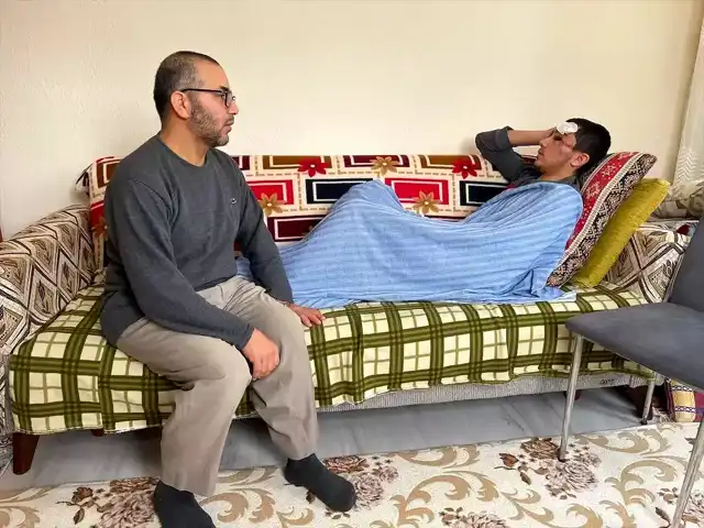 İsparta'da Köpeklerden Kaçan Genç Yaralandı
